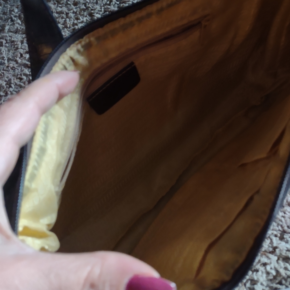 Purse - Picture 2 of 3